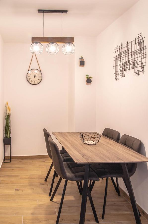 Kirabela Apartment ซาเกร็บ ภายนอก รูปภาพ
